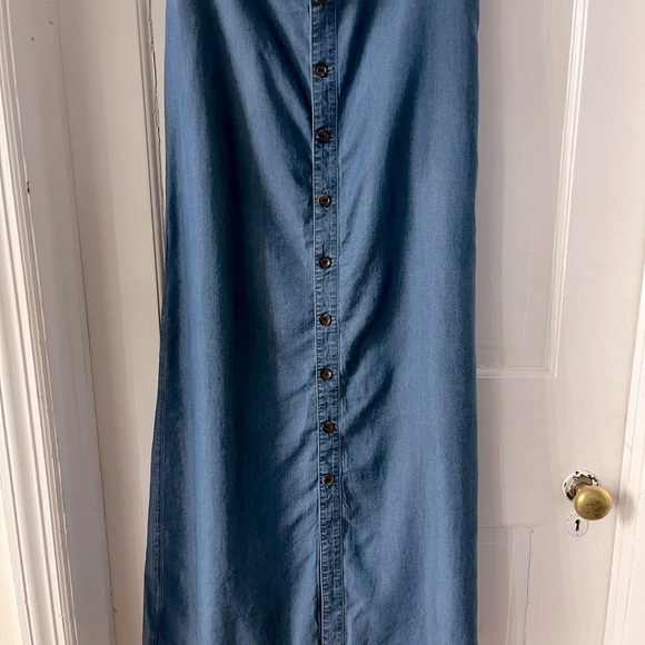 NWT Express Jeans Denim Maxi Skirt. Blue. Size 2 - Picture 1 of 11